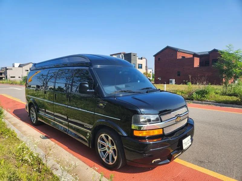 Chevrolet Express Van 6.0 1GCWGBFG1H1135287