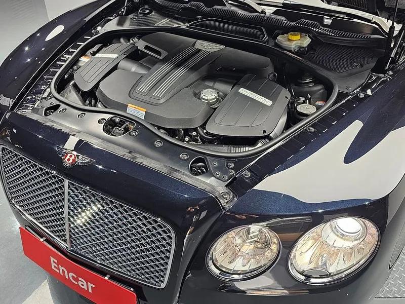 Bentley Flying Spur 2Nd Generation 4.0 SCBET53W9HC065971.