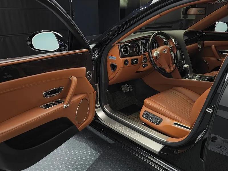 Bentley Flying Spur 2Nd Generation 4.0 SCBET53W9HC065971.