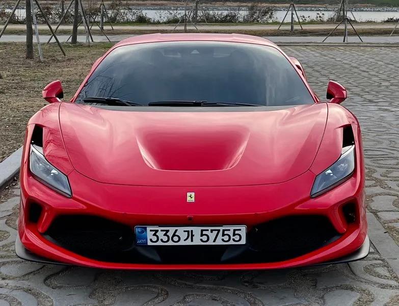 Ferrari F8 Tributo 3.9 V8 ENCAR37432673