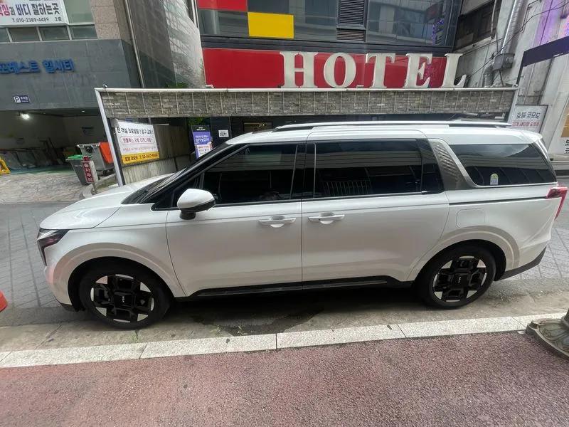 Kia The New Carnival 4Th Generation Hev 9-Seater Signature ENCAR38066701
