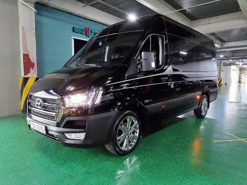 Solati 15-Seater Luxury KMJUG17RPLC003972