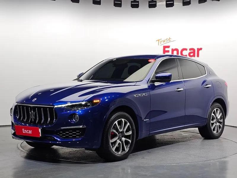 Levante 3.0 Awd Granlusso ZN661XUG2KX333381