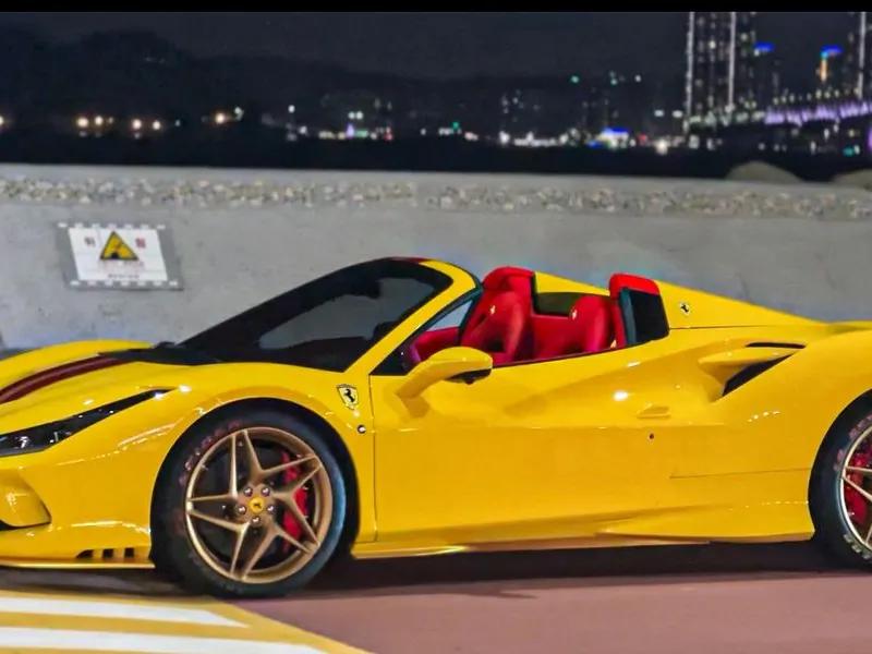 Ferrari F8 Spider 3.9 V8 ENCAR38294790