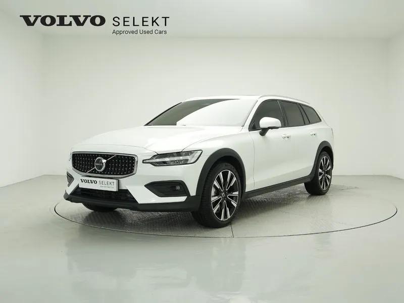 Volvo V60 Cross Country 2Nd Generation B5 Ultimate Awd YV1ZZL126R1138240