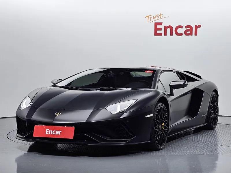 Lamborghini Aventador S Lp740-4 Roadster ZHWEV4ZD6KLA08362