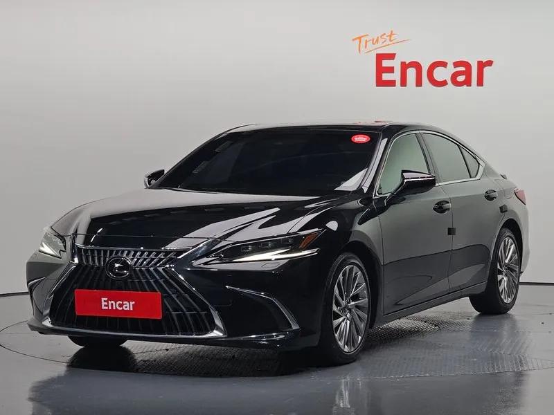 Lexus Es Executive, 2023 JTHBA1C18R2021310