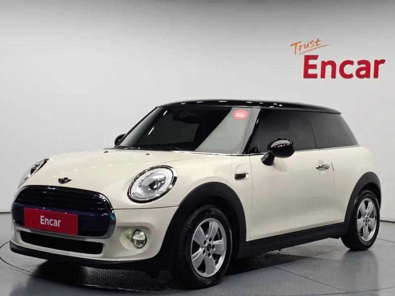Mini Cooper D Basic 3Rd Generation WMWXN3104J3C13016