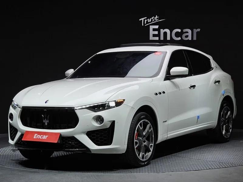Levante 3.0 Awd Gran Sports ENCAR38566598