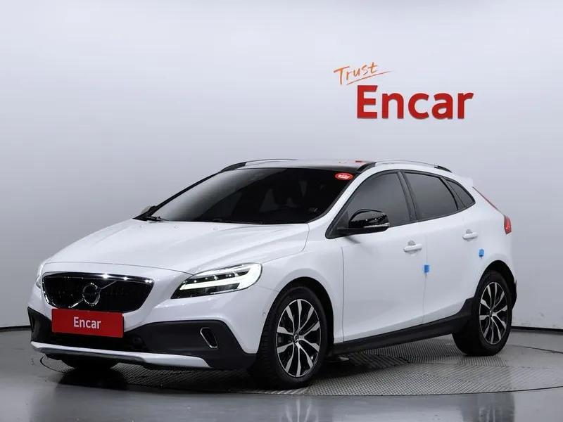 V40 Cross Country D3 YV1MZ72K0K2175663