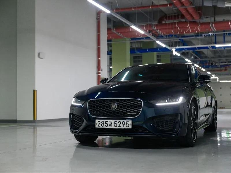 Xep300 R-Dynamic Hse Awd ENCAR38629497