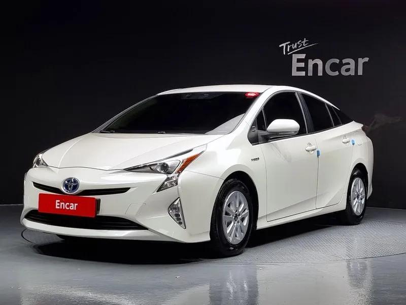 Toyota Prius Iv (Xw50) 1.8E, 2017 JTDKBRFU9H3557940