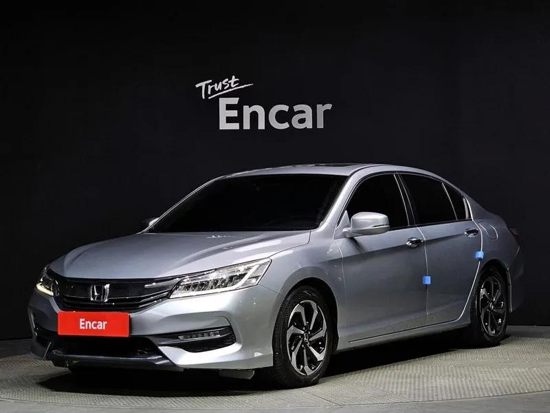 Honda Accord 2.4, 2017 1HGCR2680HA515723