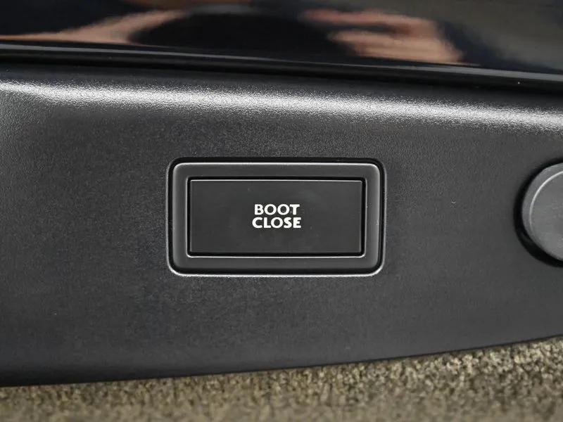 Flying Spur 2Nd Generation 4.0 SCBET53W9HC060981.