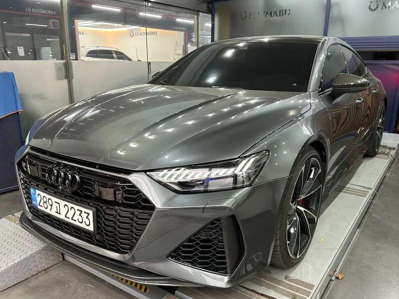 Rs7 (4K)4.0 Tfsi Quattro WUAZZZF2XNN900797