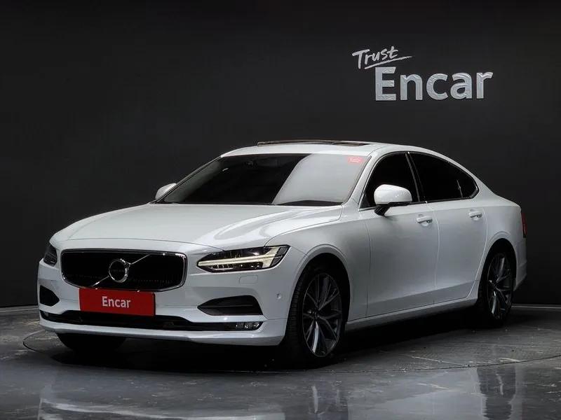 S90D5 Awd Momentum ENCAR38779352