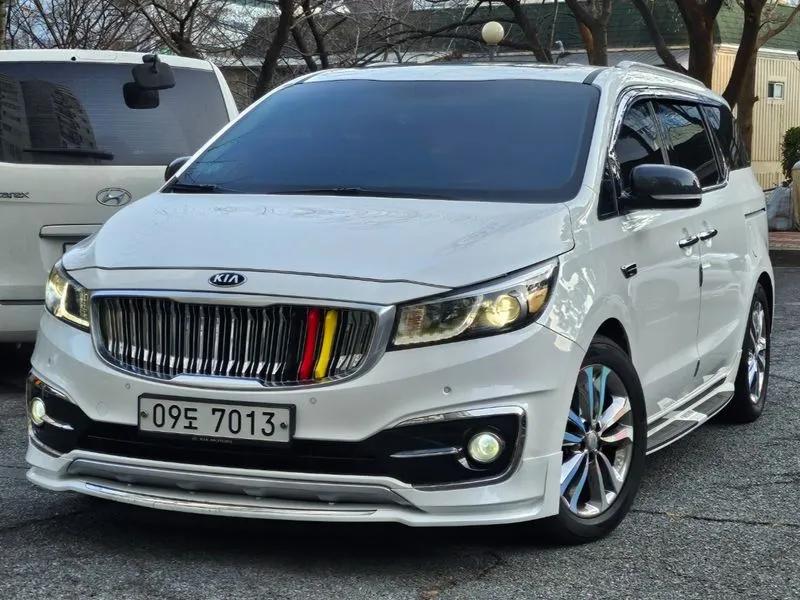 All New Carnival 9-Seater Prestige ENCAR38885860