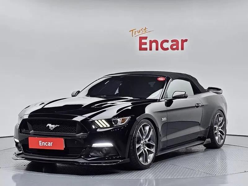 Mustang Gt Convertible ENCAR38901234