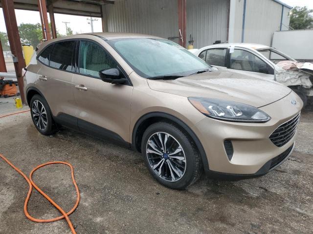 FORD ESCAPE SE 2021