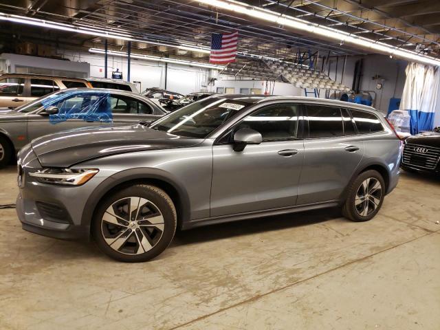 VOLVO V60 CROSS COUNTRY T5 2020