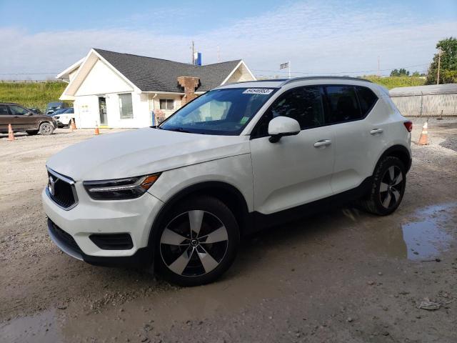 VOLVO XC40 T5 MOMENTUM 2020